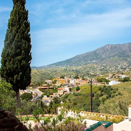 Luxury Overlooking Fuengirola - Ref 86 Villa Santa Fe de los Boliches