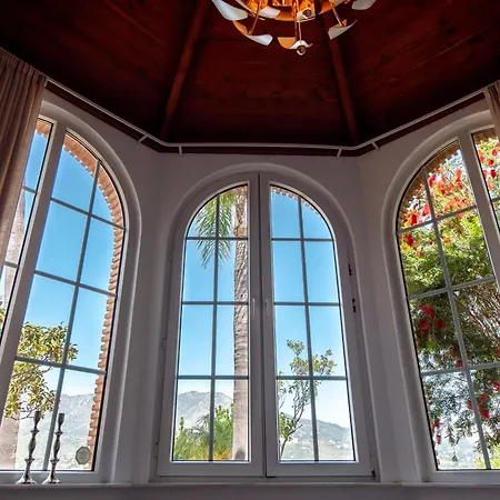 Villa Luxury Overlooking Fuengirola - Ref 86